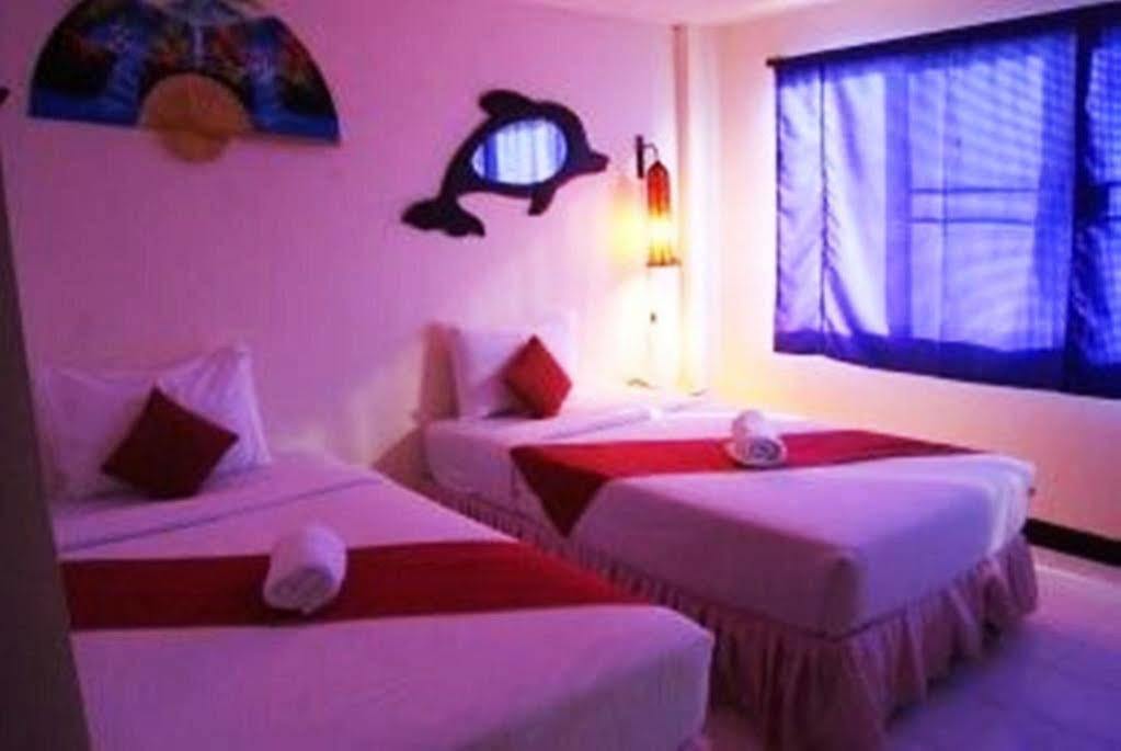 All In 1 Guesthouse Чиангмай Экстерьер фото