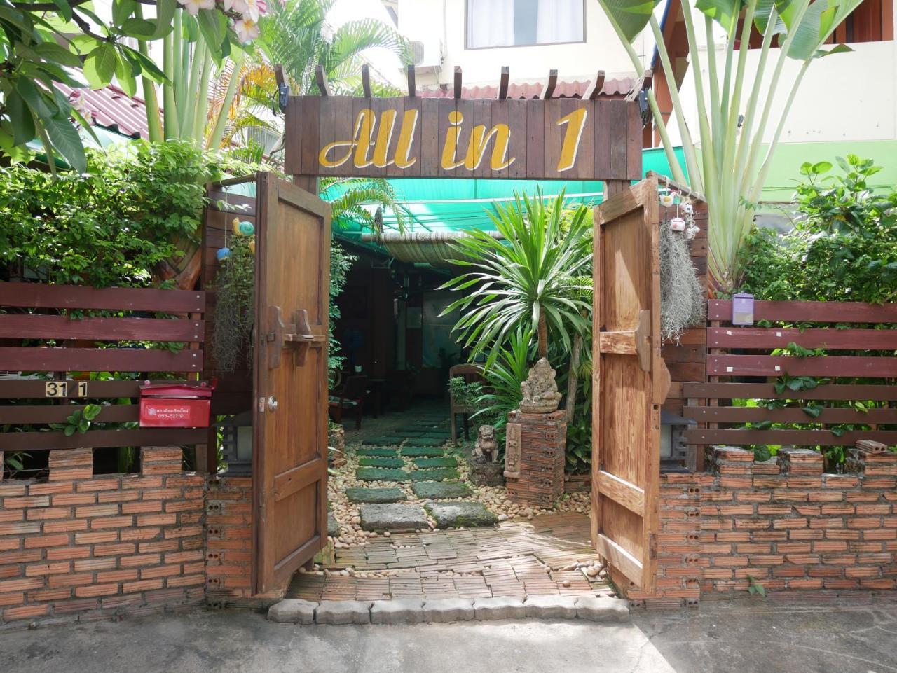 All In 1 Guesthouse Чиангмай Экстерьер фото
