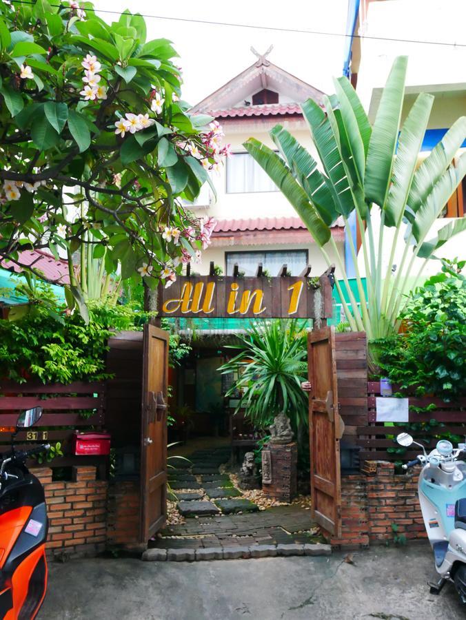 All In 1 Guesthouse Чиангмай Экстерьер фото
