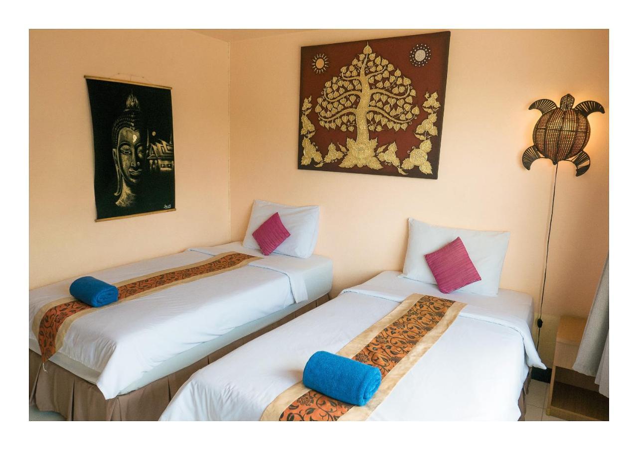 All In 1 Guesthouse Чиангмай Экстерьер фото