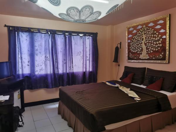 All In 1 Guesthouse Чиангмай Экстерьер фото